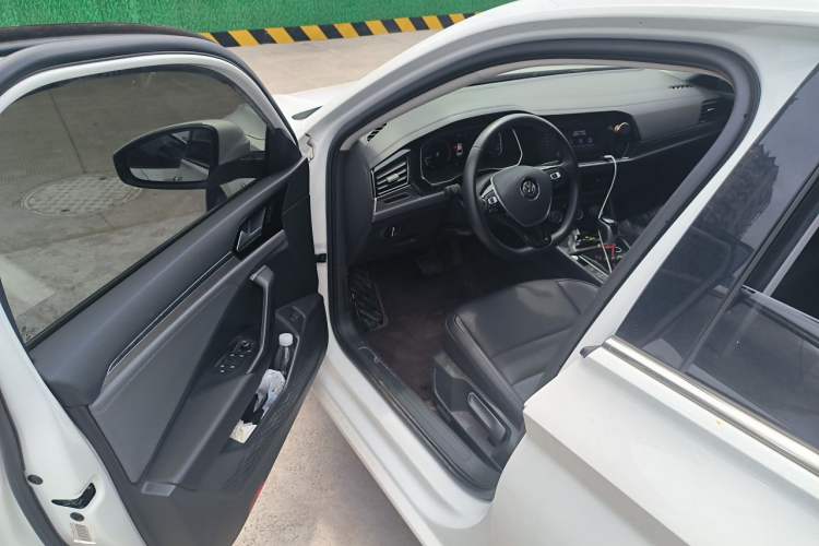 Used Volkswagen Sagitar 2022 280TSI DSG Excellence Edition Driver Seat