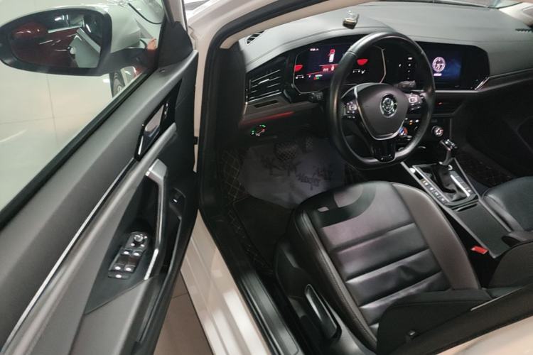 Used Volkswagen Sagitar 2022 280TSI DSG Excellence Edition Driver Seat