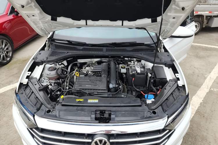 Used Volkswagen Sagitar 2022 280TSI DSG Excellence Edition Engine Bay