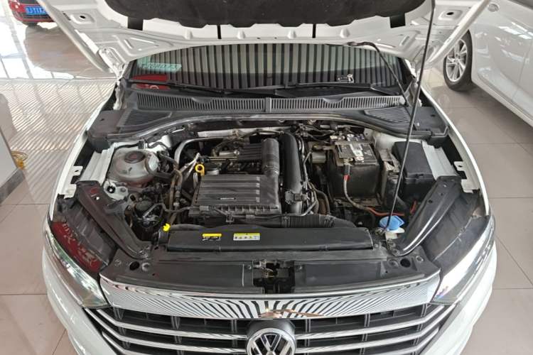 Used Volkswagen Sagitar 2022 280TSI DSG Excellence Edition Engine Bay