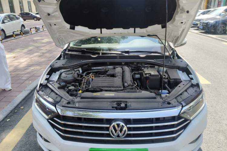 Used Volkswagen Sagitar 2022 280TSI DSG Excellence Edition Engine Bay