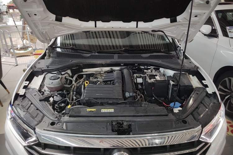 Used Volkswagen Sagitar 2022 280TSI DSG Excellence Edition Engine Bay
