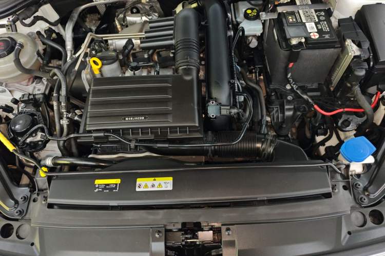 Used Volkswagen Sagitar 2022 280TSI DSG Excellence Edition Engine Bay