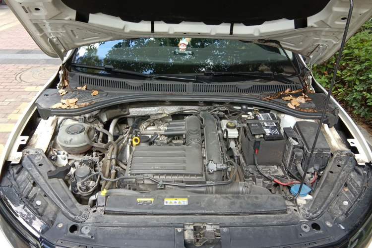 Used Volkswagen Sagitar 2022 280TSI DSG Excellence Edition Engine Bay