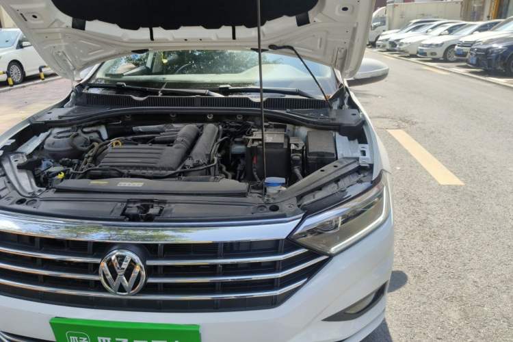 Used Volkswagen Sagitar 2022 280TSI DSG Excellence Edition Engine Bay Left