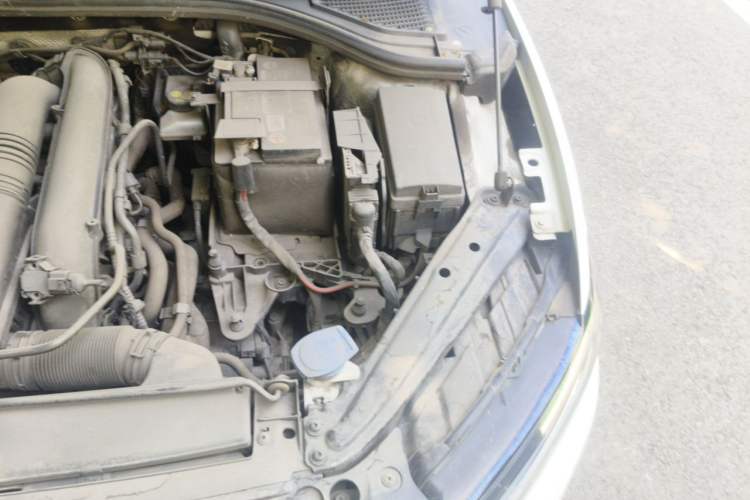 Used Volkswagen Sagitar 2022 280TSI DSG Excellence Edition Engine Bay Left