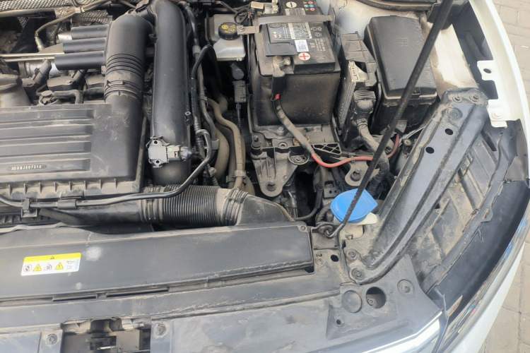 Used Volkswagen Sagitar 2022 280TSI DSG Excellence Edition Engine Bay Left