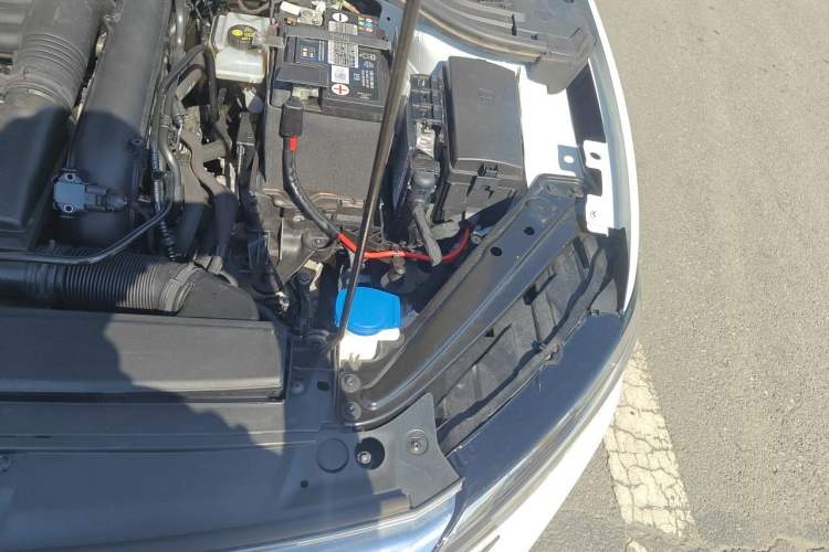 Used Volkswagen Sagitar 2022 200TSI DSG Excellence Edition Engine Bay Left