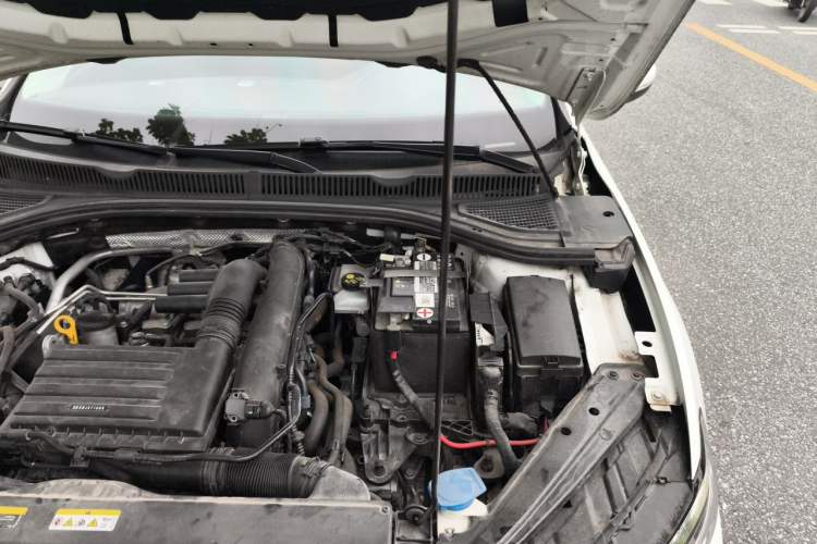 Used Volkswagen Sagitar 2022 280TSI DSG Flyover Edition Engine Bay Left