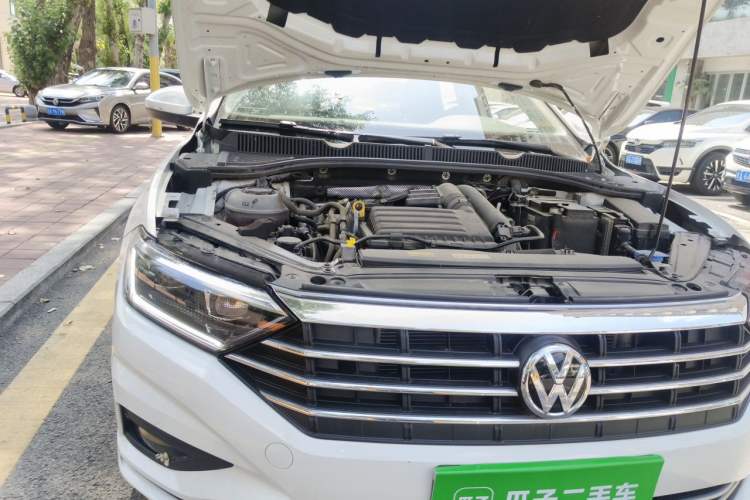 Used Volkswagen Sagitar 2022 280TSI DSG Excellence Edition Engine Bay Right