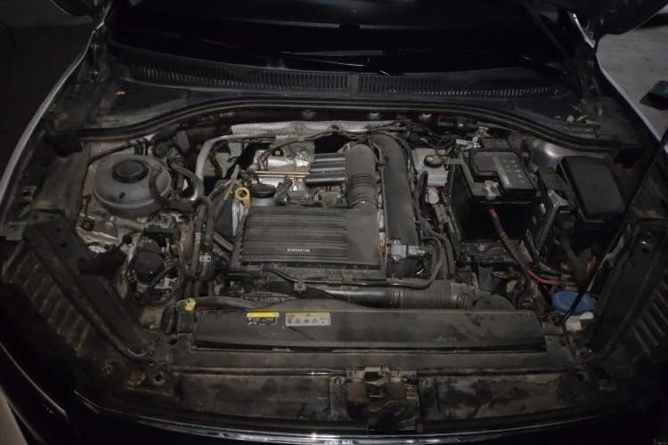 Used Volkswagen Sagitar 2022 280TSI DSG Excellence Edition Engine Bay