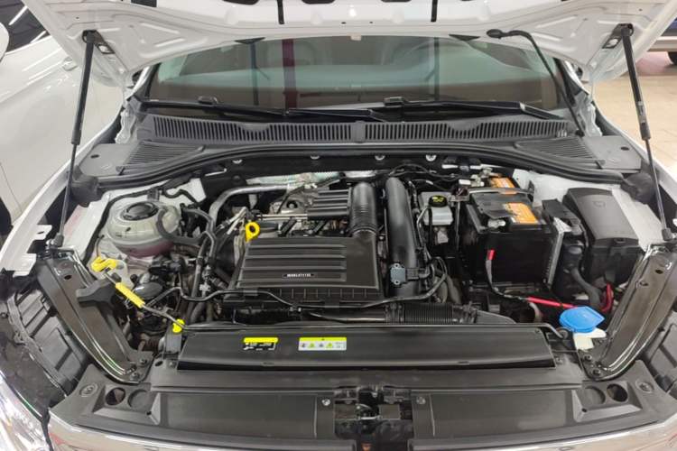 Used Volkswagen Sagitar 2022 280TSI DSG Excellence Edition Engine Bay