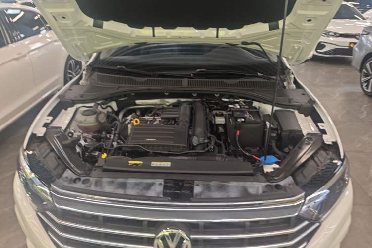 Used Volkswagen Sagitar 2022 280TSI DSG Excellence Edition Engine Bay