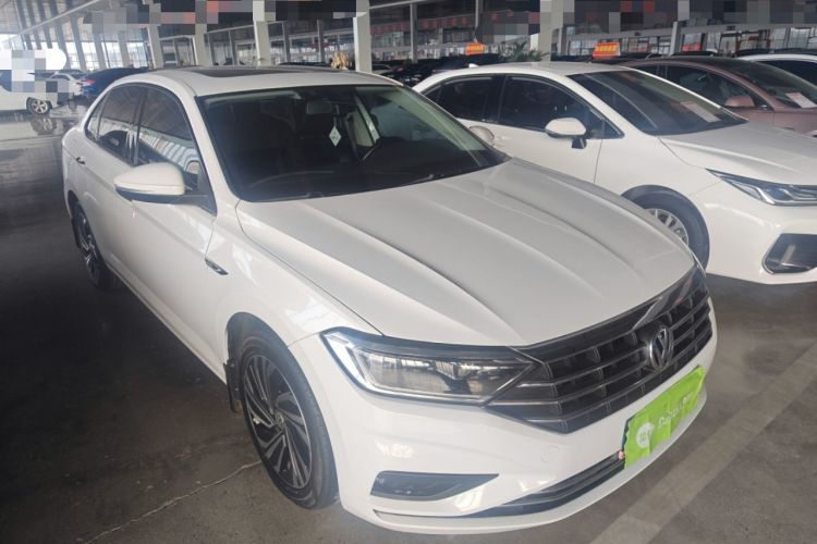 Used Volkswagen Sagitar 2022 280TSI DSG Flyover Edition Front Right 45 Deg