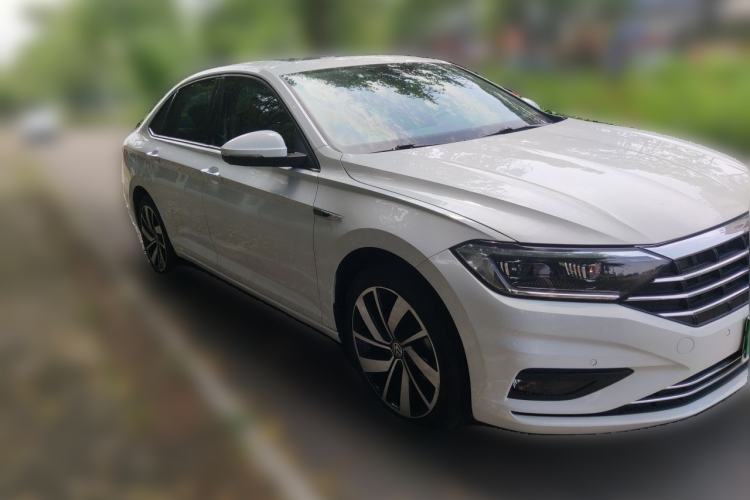 Used Volkswagen Sagitar 2022 280TSI DSG Excellence Edition Front Right 45 Deg