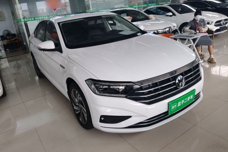 Used Volkswagen Sagitar 2022 280TSI DSG Flyover Edition Front Right 45 Deg