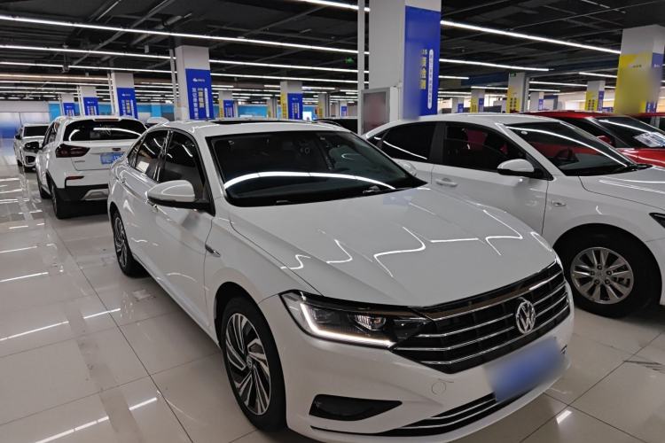 Used Volkswagen Sagitar 2022 280TSI DSG Flyover Edition Front Right 45 Deg