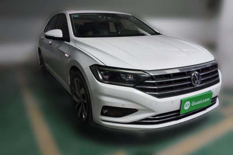 Used Volkswagen Sagitar 2022 280TSI DSG Excellence Edition Front Right 45 Deg