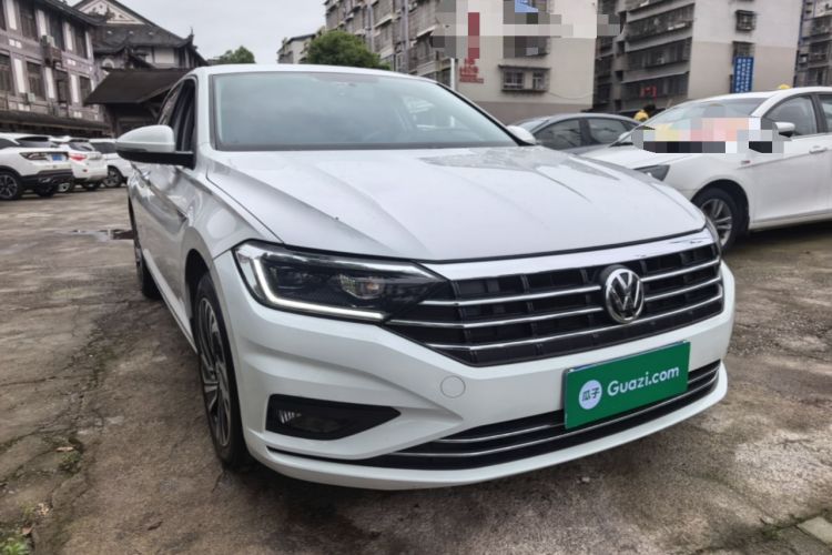 Used Volkswagen Sagitar 2022 280TSI DSG Flyover Edition Front Right 45 Deg