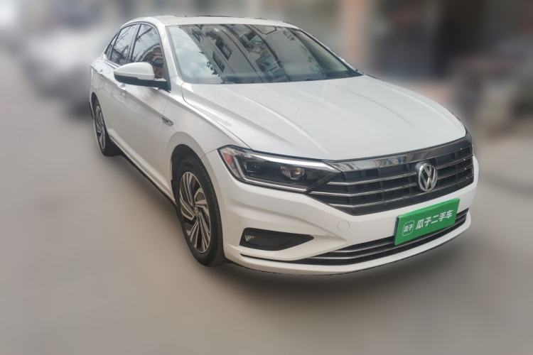 Used Volkswagen Sagitar 2022 280TSI DSG Flyover Edition Front Right 45 Deg