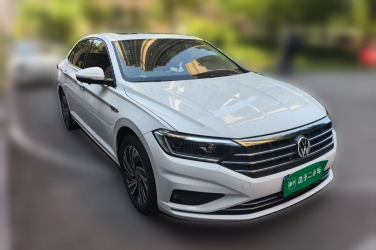 Used Volkswagen Sagitar 2022 280TSI DSG Flyover Edition Front Right 45 Deg