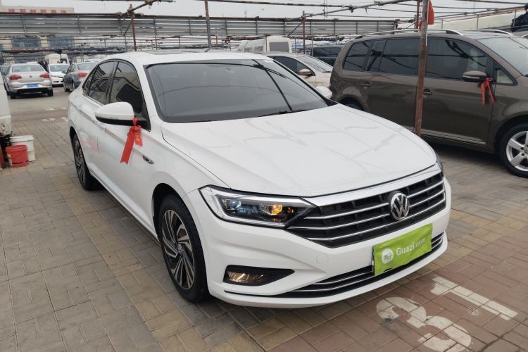 Used Volkswagen Sagitar 2022 280TSI DSG Flyover Edition Front Right 45 Deg