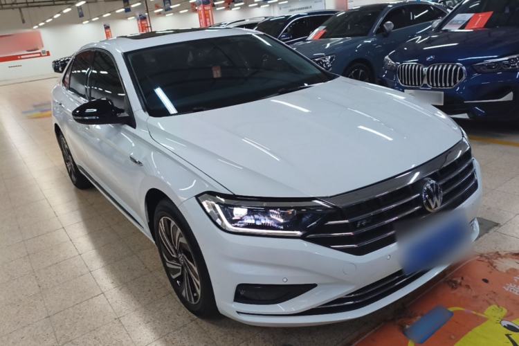 Used Volkswagen Sagitar 2022 280TSI DSG Excellence Edition Front Right 45 Deg