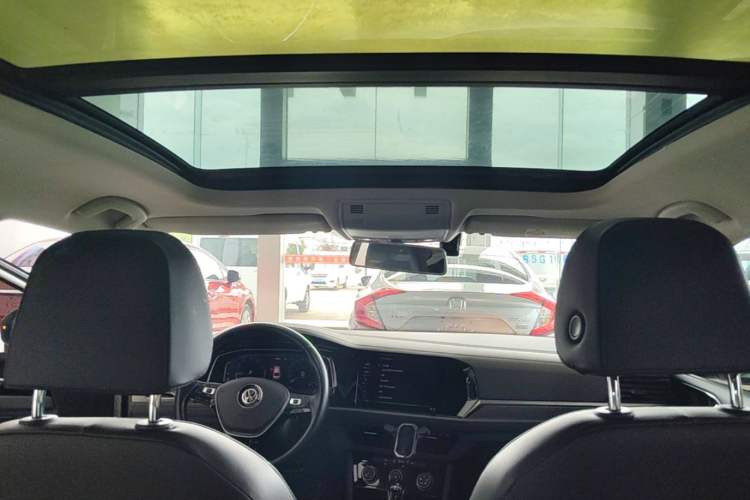 Used Volkswagen Sagitar 2022 280TSI DSG Flyover Edition Headliner