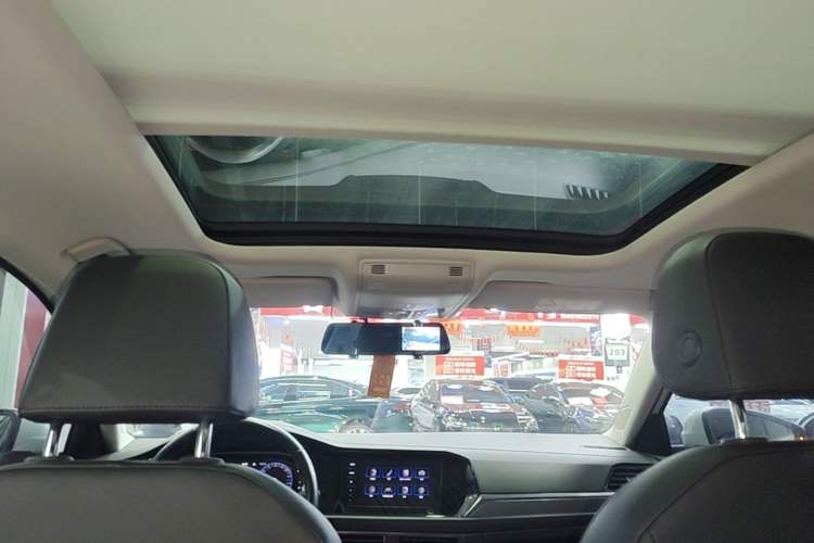 Used Volkswagen Sagitar 2022 280TSI DSG Excellence Edition Headliner