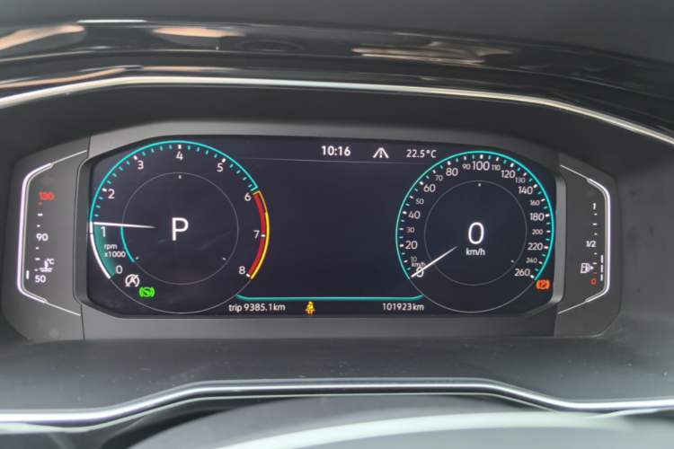 Used Volkswagen Sagitar 2022 280TSI DSG Flyover Edition Instrument Cluster