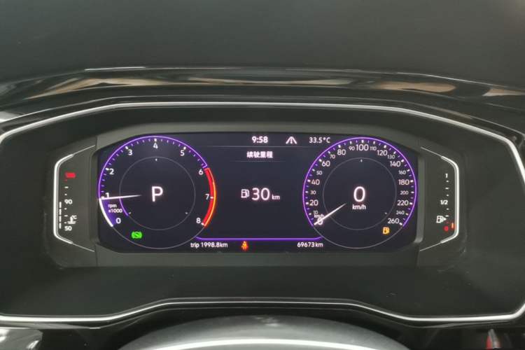 Used Volkswagen Sagitar 2022 280TSI DSG Flyover Edition Instrument Cluster