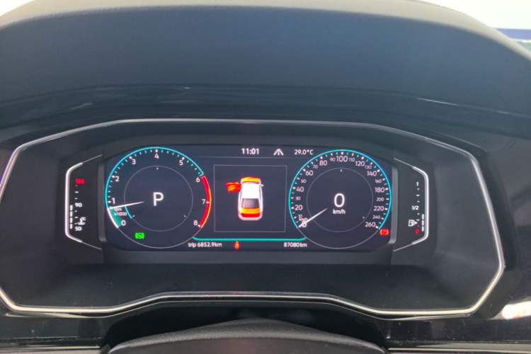 Used Volkswagen Sagitar 2022 280TSI DSG Flyover Edition Instrument Cluster