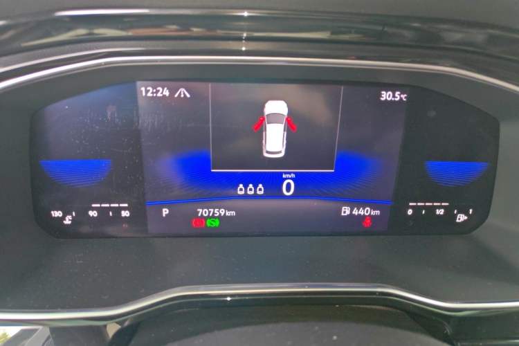 Used Volkswagen Sagitar 2022 280TSI DSG Excellence Edition Instrument Cluster