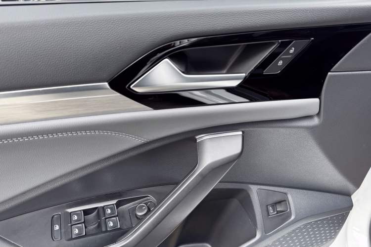 Used Volkswagen Sagitar 2022 280TSI DSG Flyover Edition Interior 10
