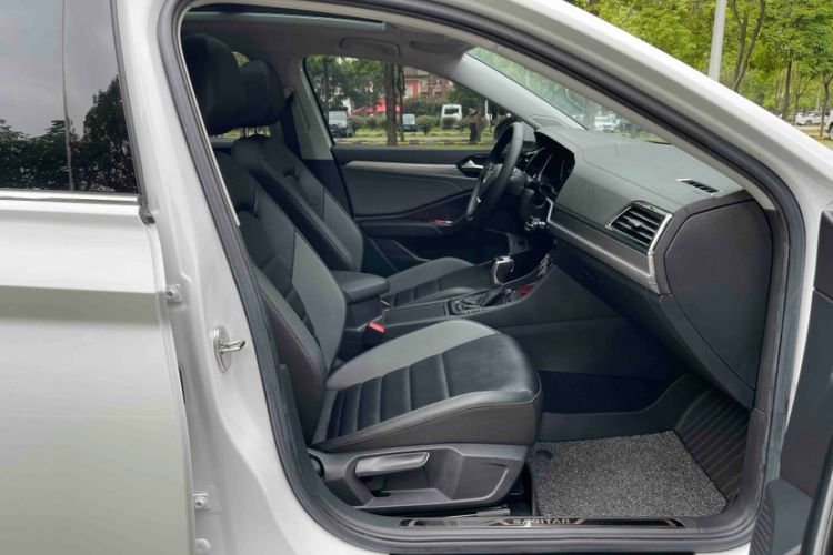 Used Volkswagen Sagitar 2022 280TSI DSG Excellence Edition Interior 10