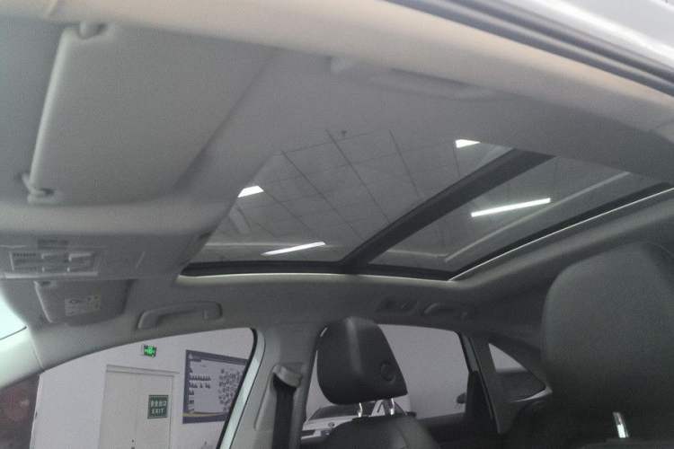 Used Volkswagen Sagitar 2022 280TSI DSG Excellence Edition Interior 2