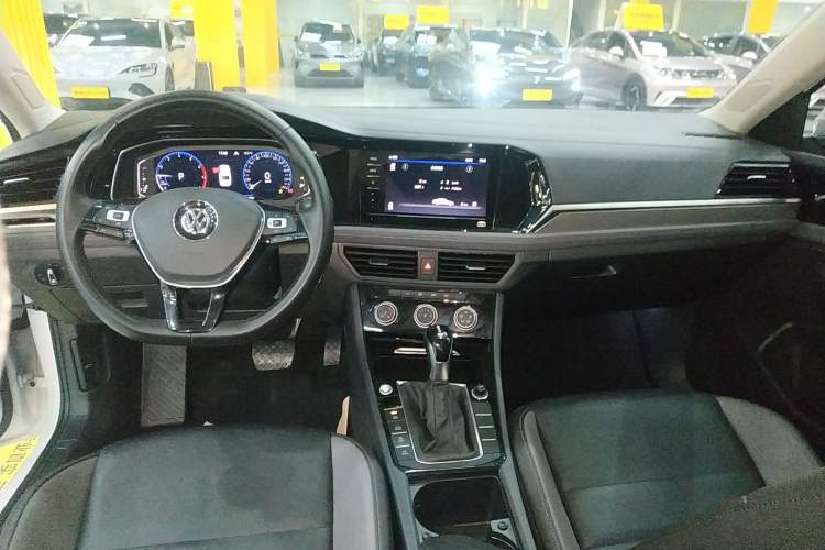 Used Volkswagen Sagitar 2022 280TSI DSG Flyover Edition Interior 2
