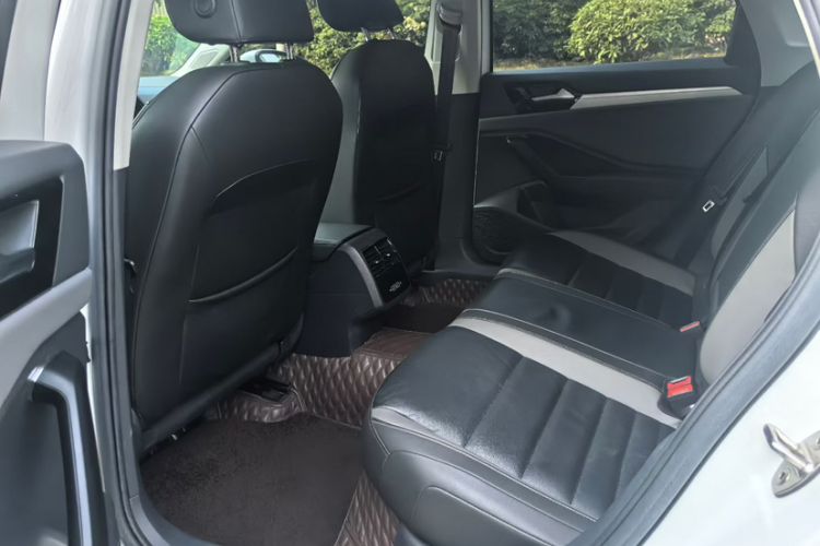 Used Volkswagen Sagitar 2022 280TSI DSG Flyover Edition Interior 3