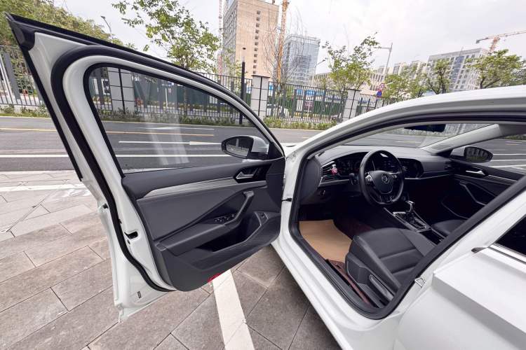 Used Volkswagen Sagitar 2022 280TSI DSG Flyover Edition Interior 5