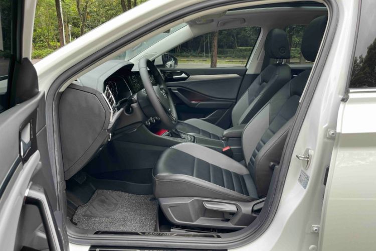 Used Volkswagen Sagitar 2022 280TSI DSG Excellence Edition Interior 6