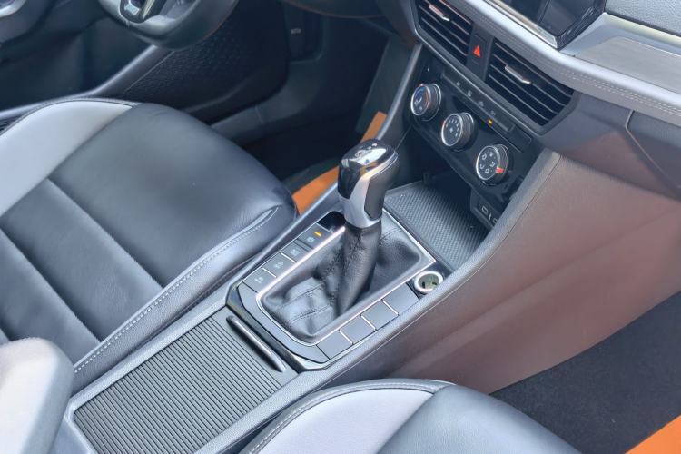 Used Volkswagen Sagitar 2022 280TSI DSG Excellence Edition Interior 7