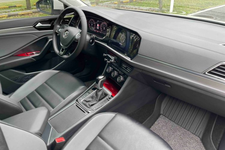 Used Volkswagen Sagitar 2022 280TSI DSG Excellence Edition Interior 9