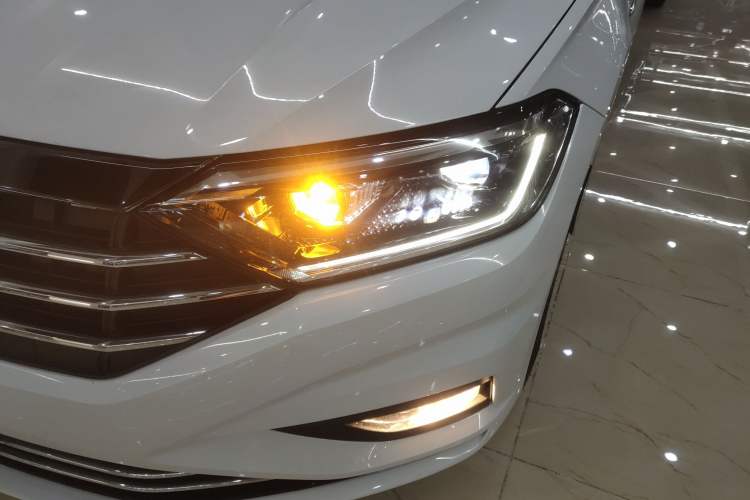 Used Volkswagen Sagitar 2022 280TSI DSG Flyover Edition Left Front Headlight
