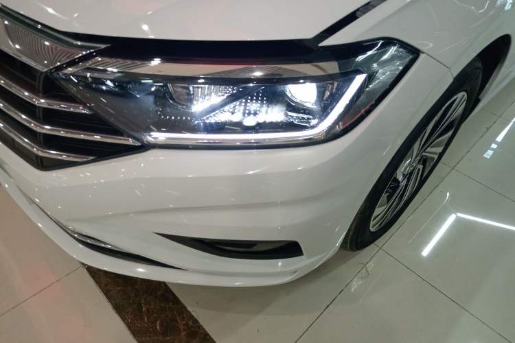 Used Volkswagen Sagitar 2022 280TSI DSG Flyover Edition Left Front Headlight