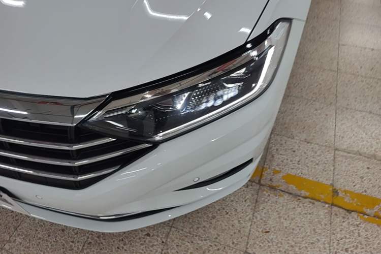 Used Volkswagen Sagitar 2022 280TSI DSG Excellence Edition Left Front Headlight