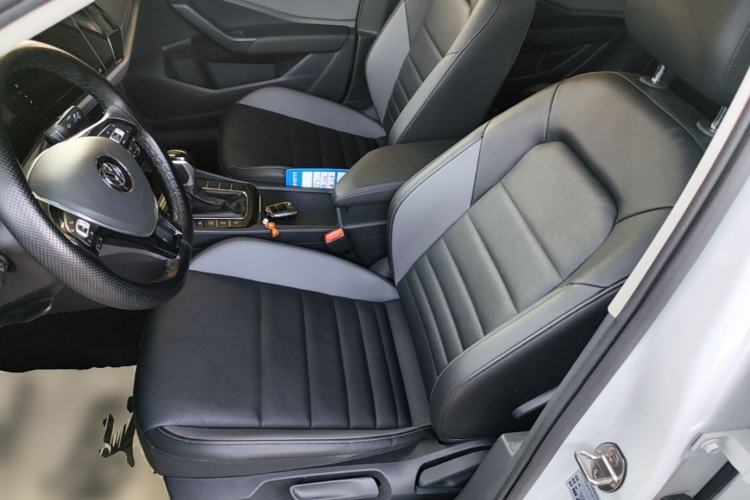 Used Volkswagen Sagitar 2022 280TSI DSG Flyover Edition Left Front Seat