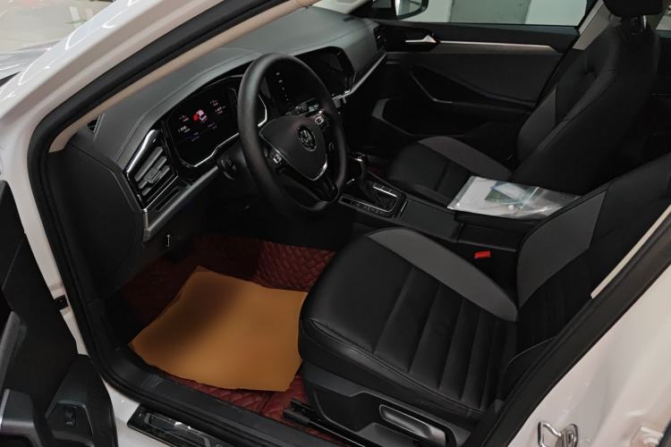 Used Volkswagen Sagitar 2022 280TSI DSG Flyover Edition Left Front Seat