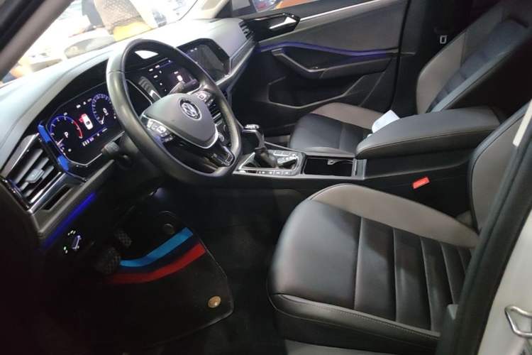 Used Volkswagen Sagitar 2022 280TSI DSG Excellence Edition Left Front Seat