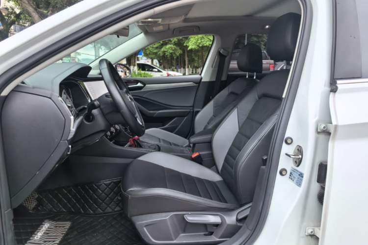 Used Volkswagen Sagitar 2022 280TSI DSG Flyover Edition Left Front Seat