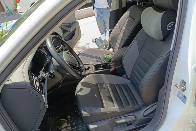 Used Volkswagen Sagitar 2022 280TSI DSG Flyover Edition Left Front Seat
